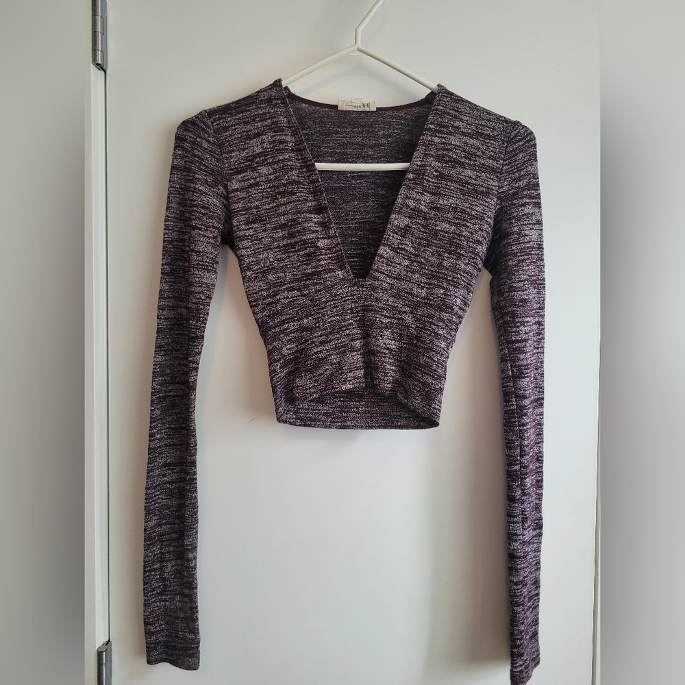 Wilferd Free Long Sleeve Crop Top